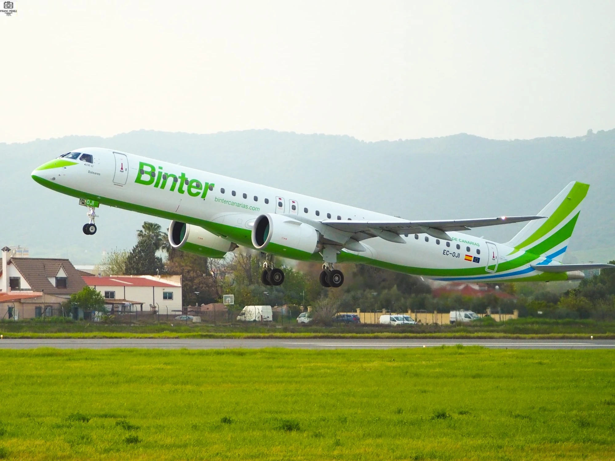Binter lanza ofertas desde 65€ para volar de Córdoba a Canarias